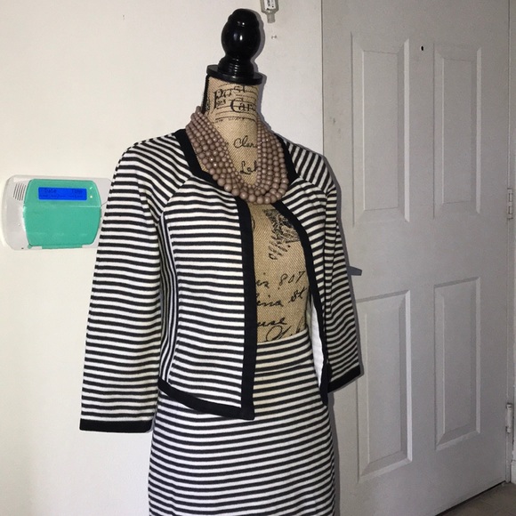 Striped all season suit - Picture 3 of 4